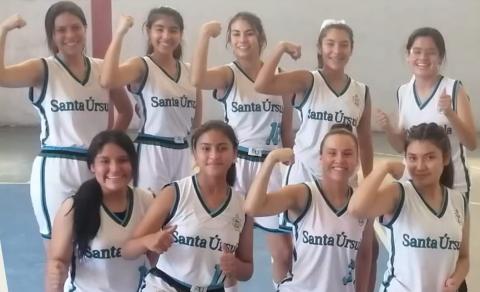 La selección de Basket del colegio Santa Úrsula volvieron a campeonar nuevamente en la categoría C, consiguiendo la medalla de Oro en los juegos deportivos escolares 2022.